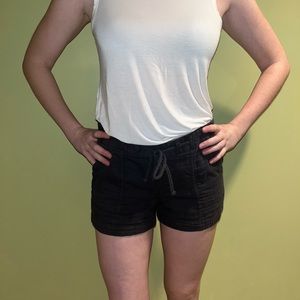 Old Navy gray linen pull on shorts
